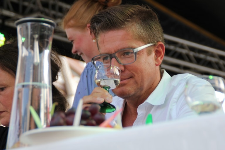 Körper, Schwere, Länge, Feinheit, Harmonie: Die Jury beim Celler Weinmarkt vom 24. bis 28. Juli 2019 braucht alle Sinne, um den besten Wein zu küren. (Copyright: CTM GmbH | Fotografin: Friederike Siemering)