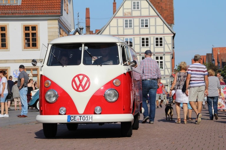 Kultauto VW-Bulli © Celle Tourismus und Marketing GmbH | Martin Zimmermann