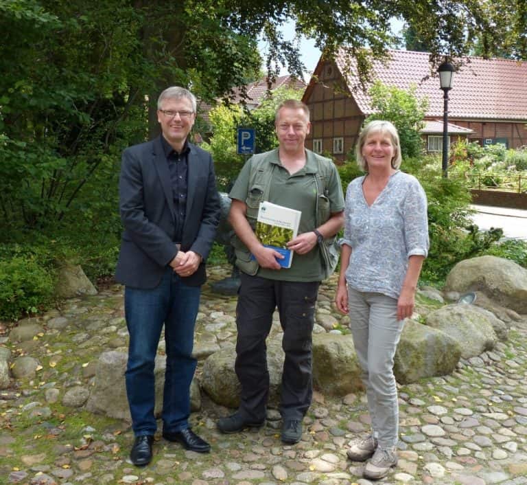 Vorsitzender Olaf Muus, Scout Jan Lippke, Geschäftsführerin Hilke Feddersen Foto: © Naturpark Lüneburger Heide e.V.