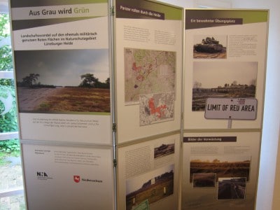 Ausstellung zum Ende des Soltau-Lüneburg-Abkommens 1994 bei der Niedersächsischen Naturschutzakademie auf Hof Möhr in Schneverdingen