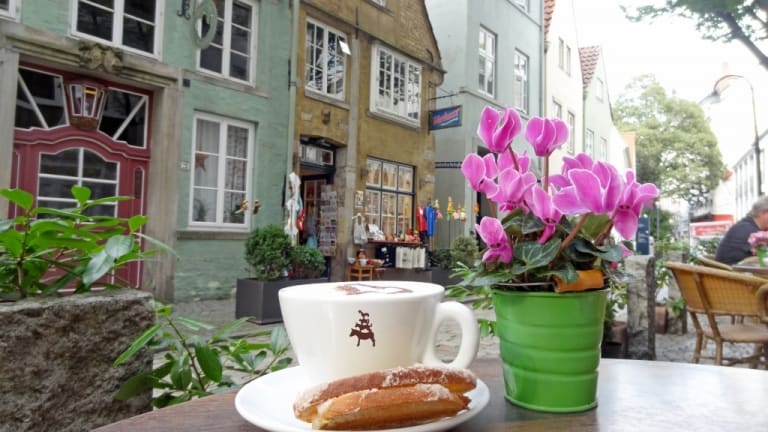BTZ_5647_Schnoorkonditorei - Kaffee und Kaffeebrot.jpg, Copyright: Ingrid Krause / BTZ Bremer Touristik-Zentrale