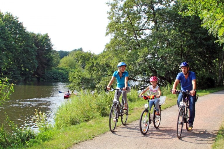 Familienausflug auf dem Allerradweg (Bild: Copyright: CTM GmbH)