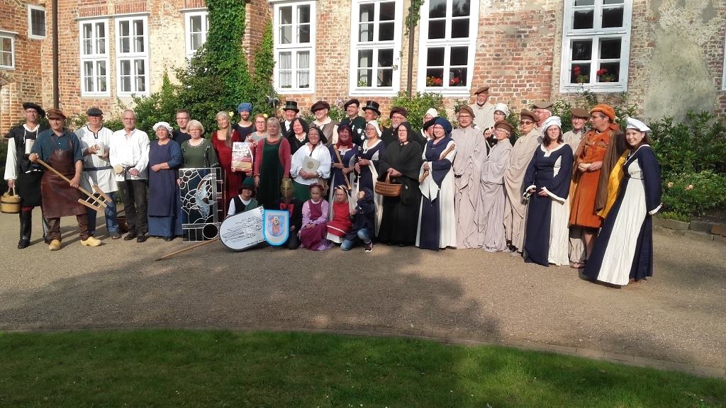 Zahlreiche Ebstorfer beteiligen sich am "Klosterfest zu Luthers Zeiten". Foto: Touristinformation Ebstorf