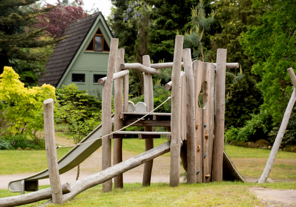 Naturpark-Partnerin Claudia Drewes aus Ollsen bietet Ferienhäuser und Ferienwohnungen auf ihrem Bauernhof an.
Foto: Christina Opeldus