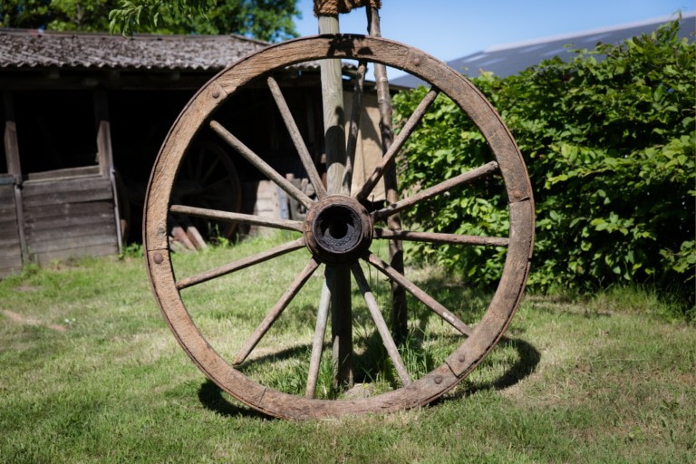 Historisches Rad in der Museumsstellmacherei Langenrehm Bild: FLMK