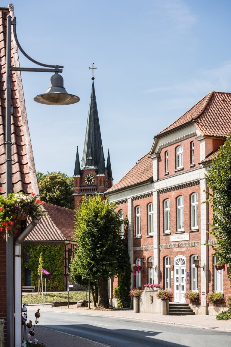 Ortskern von Amelinghausen mit dem Rathaus Foto: Touristinformation Samtgemeinde Amelinghausen