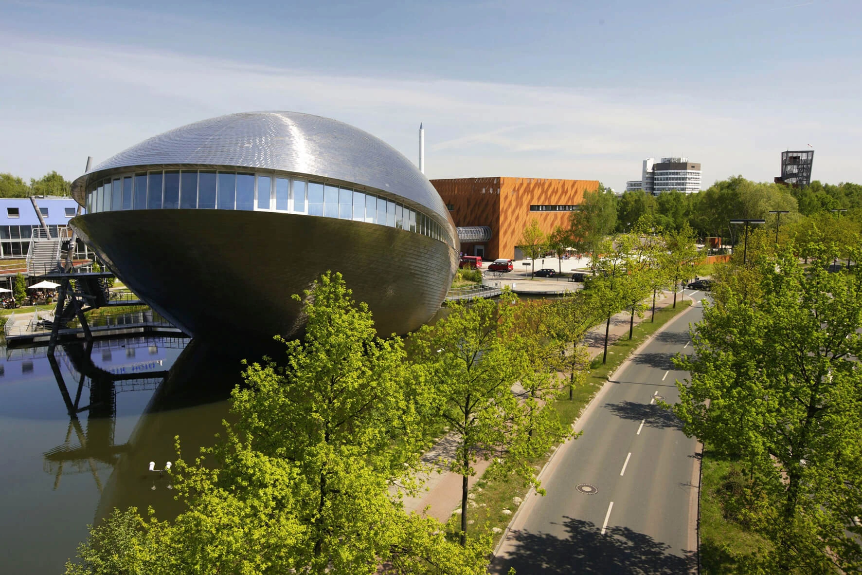 Ein Wal, eine Muschel oder ein Ufo? Das imposante Gebäude des Bremer Science Center Universum® lässt Raum für eigene Interpretationen.
© Universum® Bremen