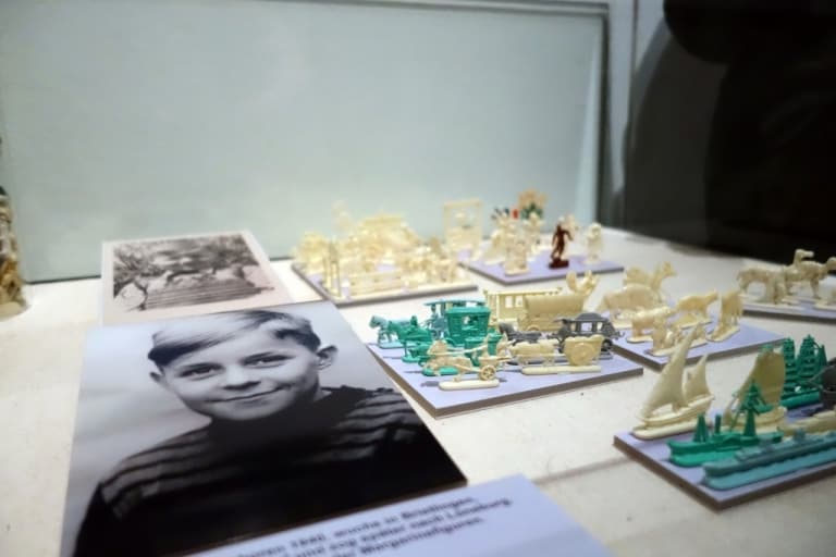 Margarinefiguren in der Ausstellung Höker und Kaufleute auf dem Lande, Foto: Museumsdorf Hösseringen