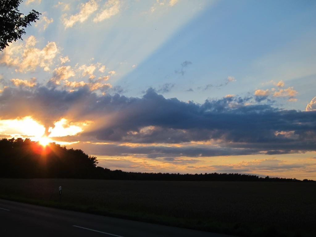 Sonnenuntergang bei Schwindebeck, Foto: Anne Bremer/SCHÖNE HEIDE
