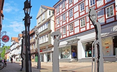 In Celle sprechen die Laternen und erklären Gästen und Touristen die Stadt (Copyright: Celle Tourismus und Marketing GmbH)