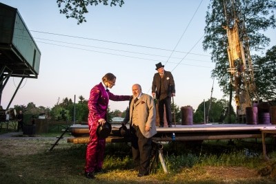Foto des Theaterevents "Ölfieber" im Deutschen Erdölmuseum in Wietze, Foto: Alex Sorokins
