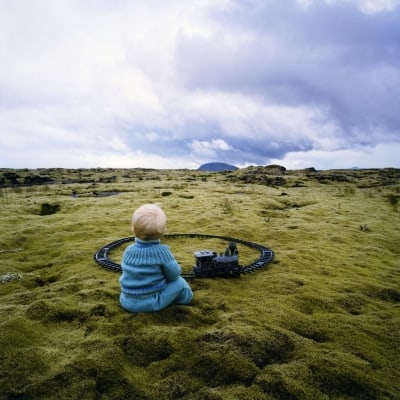 Scarlett Hoofd Graafland, Train, Iceland 2004-14